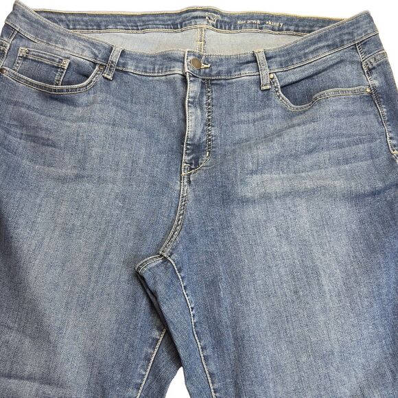 Crown & Ivy Jeans Womens Size 20 WR Curvy Skinny Distressed Ankle Pants Stretch - Picture 5 of 13